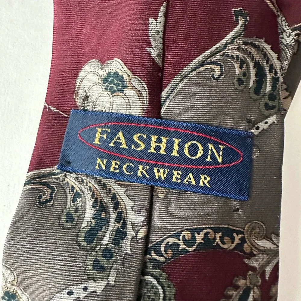 Mens Handmade Silk Tie Paisley Baroque Orante Academia Sophisticated Classic